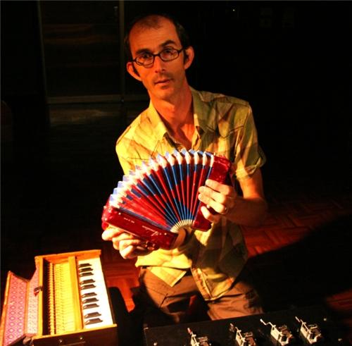 (Abstract, Experimental, Improvisation, Prepared Piano) Erik Griswold - Wallpaper Music [Room40, DRM400] - 2007, FLAC (tracks), Web, lossless